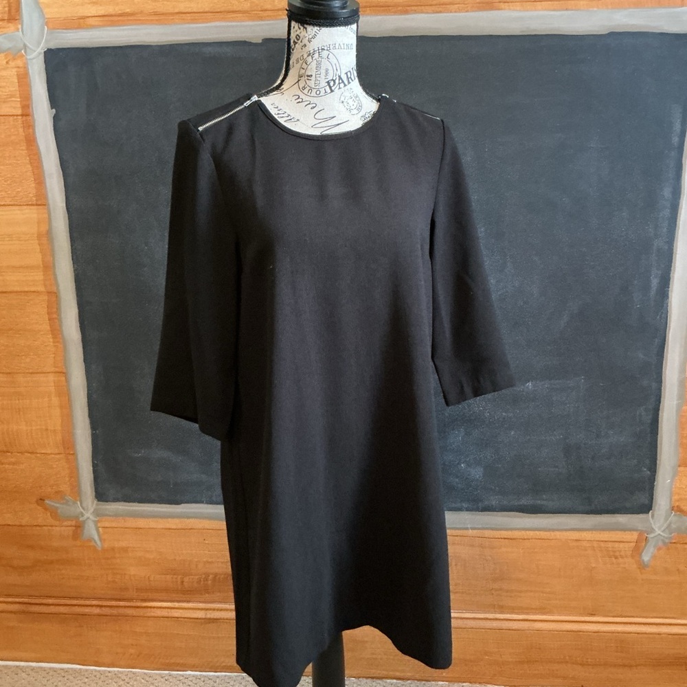Umgee size small Black short dress
